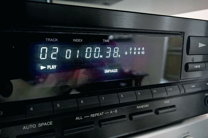 Denon DCD-810 with pre-emphasis indicator