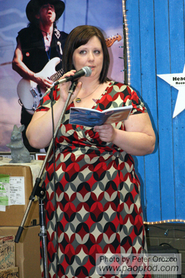 Lilly Penhall at the Lost Art Open Mic